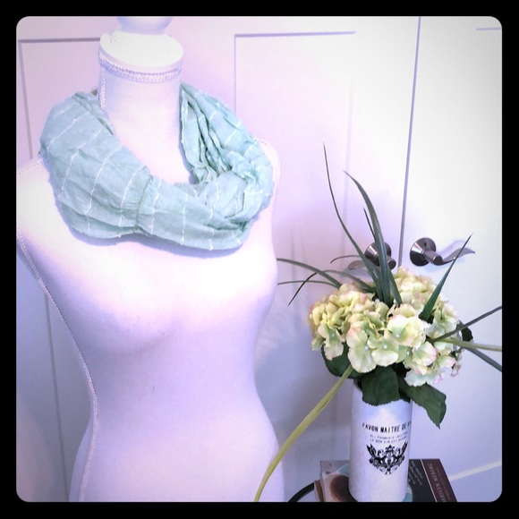 L.I.B. Accessories - NWT L.I.B. Bahama Breeze Mint Infinity Scarf!